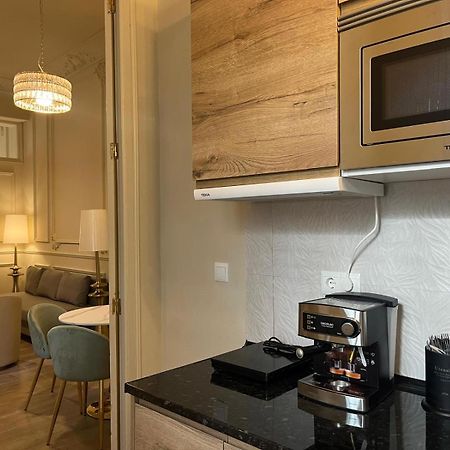 Apartamentos Loles De Cisneros Catedral Μάλαγα Εξωτερικό φωτογραφία